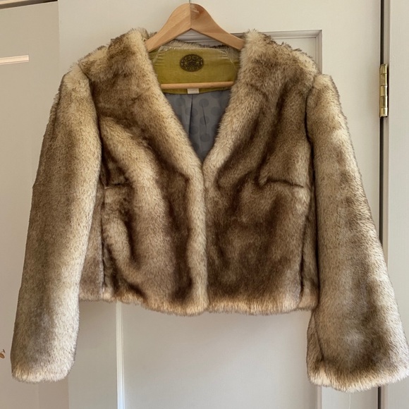 Anthropologie Jackets & Blazers - Anthropologie Faux Fur Teddy Jacket in Beige Brown
